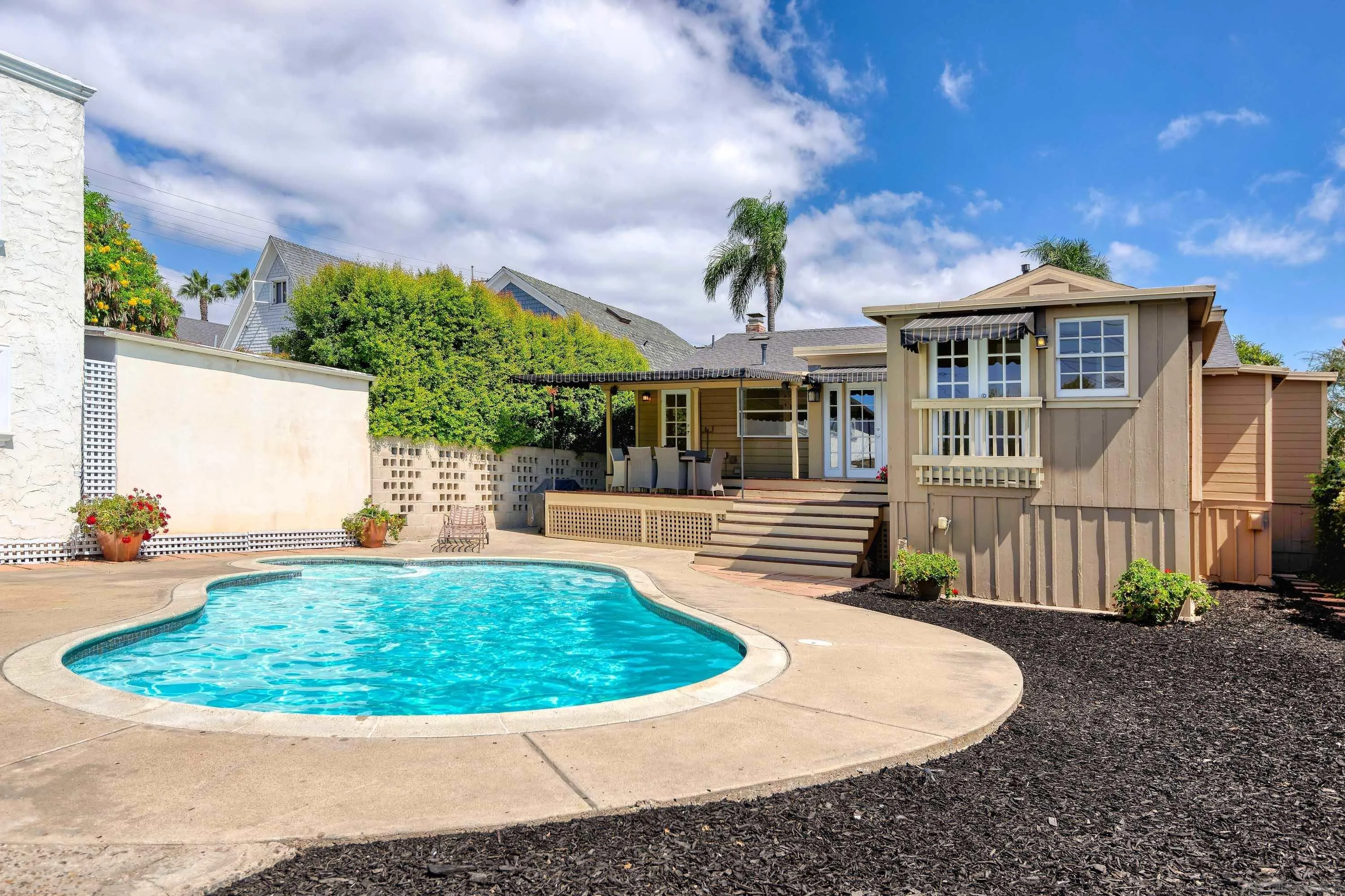 https://cdn.realtyfeed.com/cdn/127/260023400/04ec8bdd9fa73831f5facf6df429e473.webp