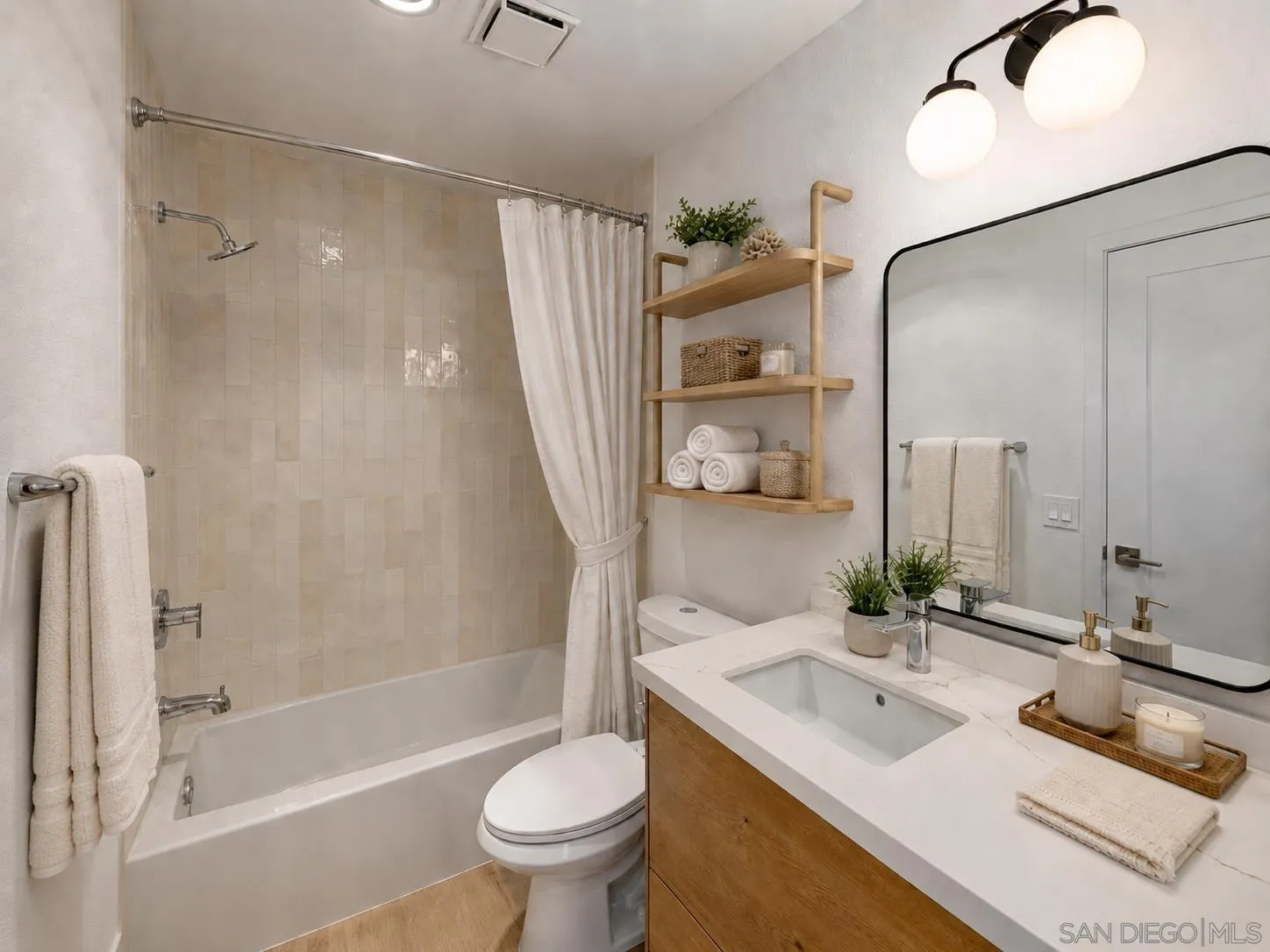 3020 Cowley Way Unit 204, San Diego, CA 92117 - Photo 5 of 20, San Diego, CA