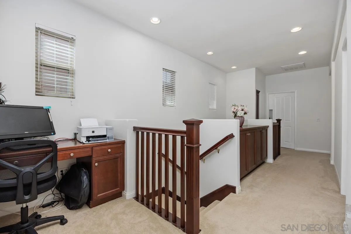 https://cdn.realtyfeed.com/cdn/127/260023402/17389f59bef88f1c62dd4d3ae3808c45.webp