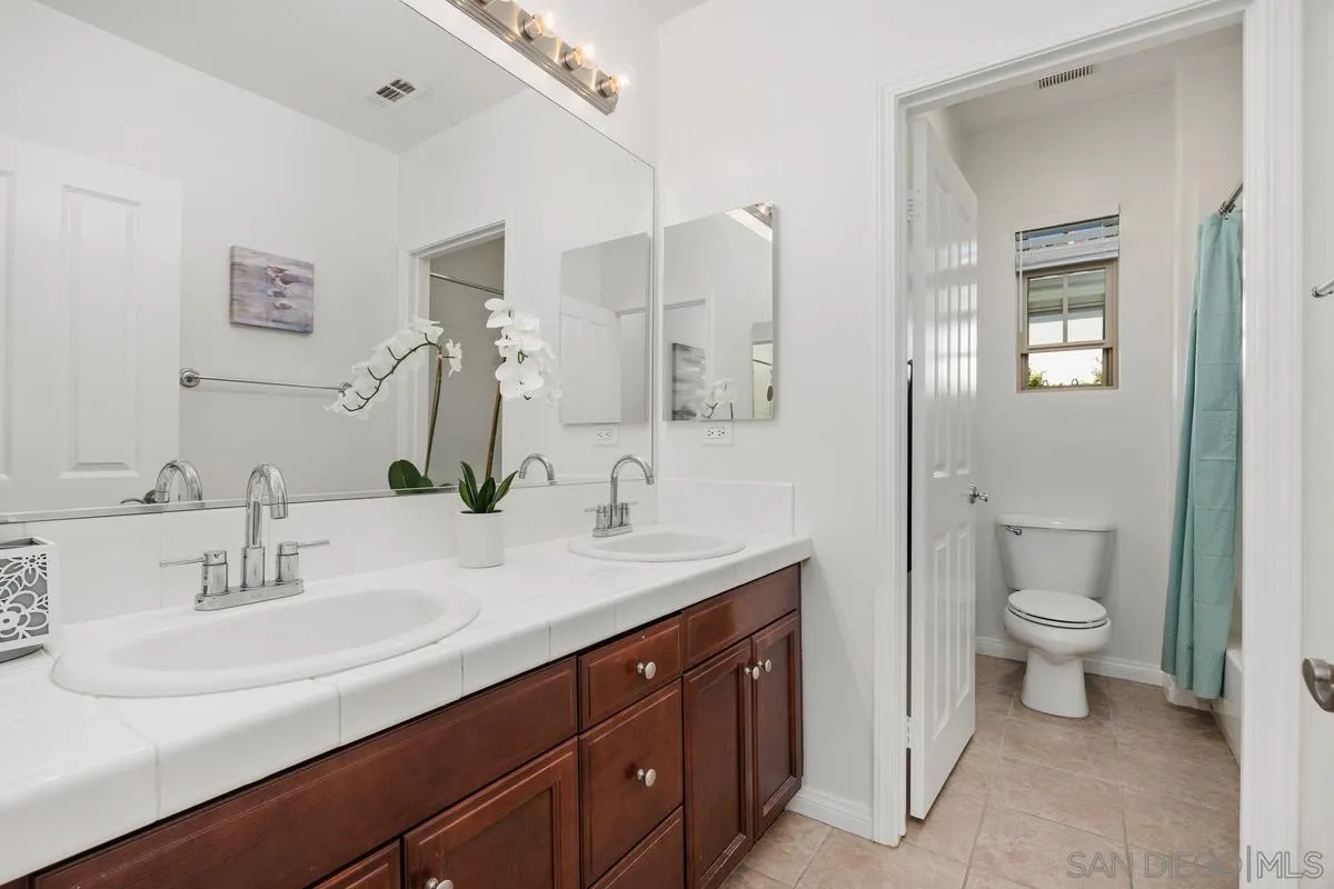 https://cdn.realtyfeed.com/cdn/127/260023402/f512d83534de781f801818ee8e6dd7fd.webp