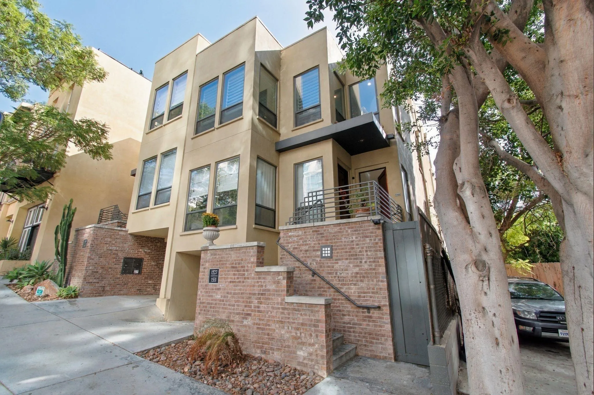 1527 9th Ave, San Diego, CA 92101 - Photo 2 of 49, San Diego, CA