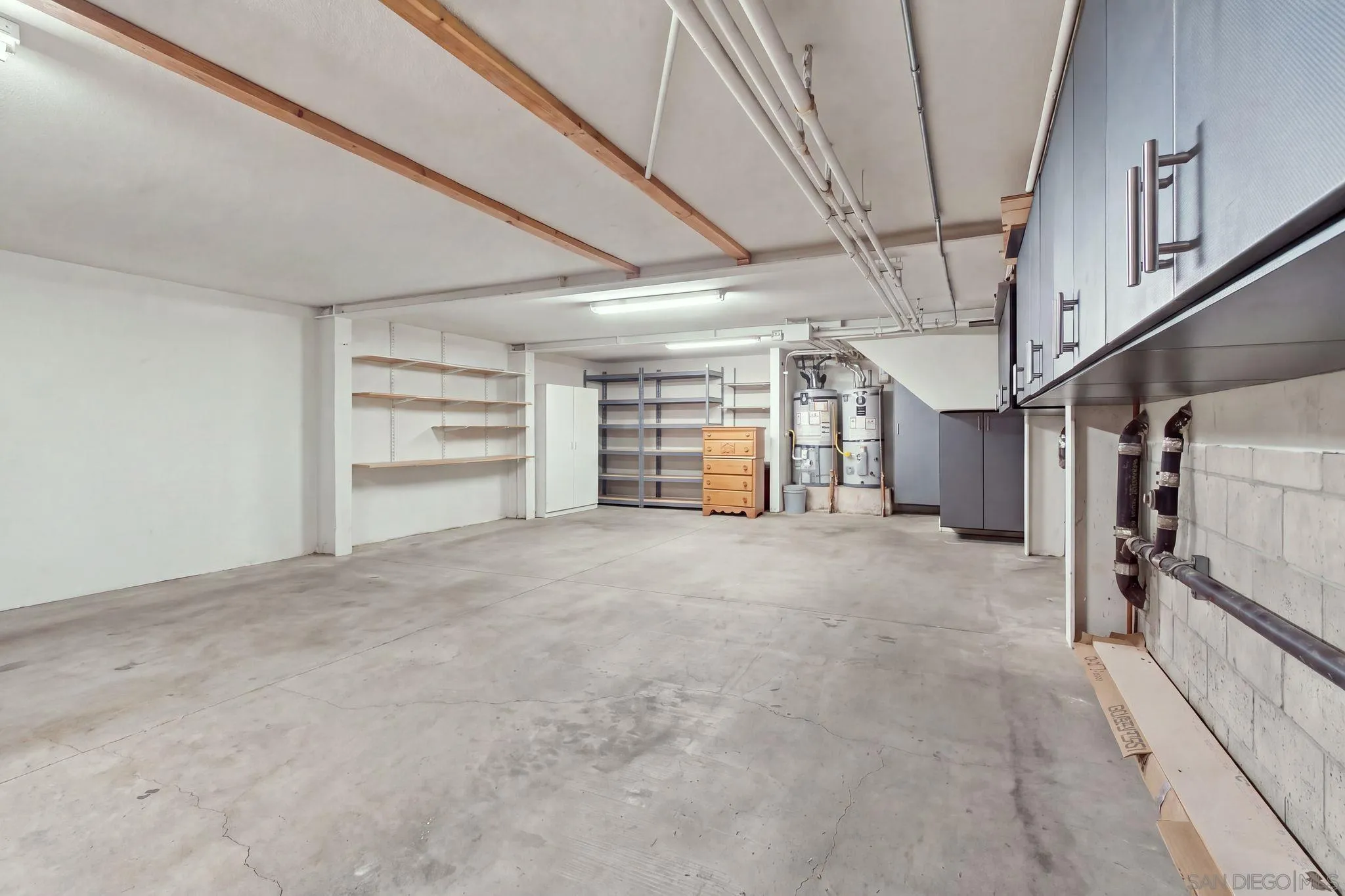https://cdn.realtyfeed.com/cdn/127/260023403/5d0c5baddbfd4ea6e5f3feee2bd302be.webp