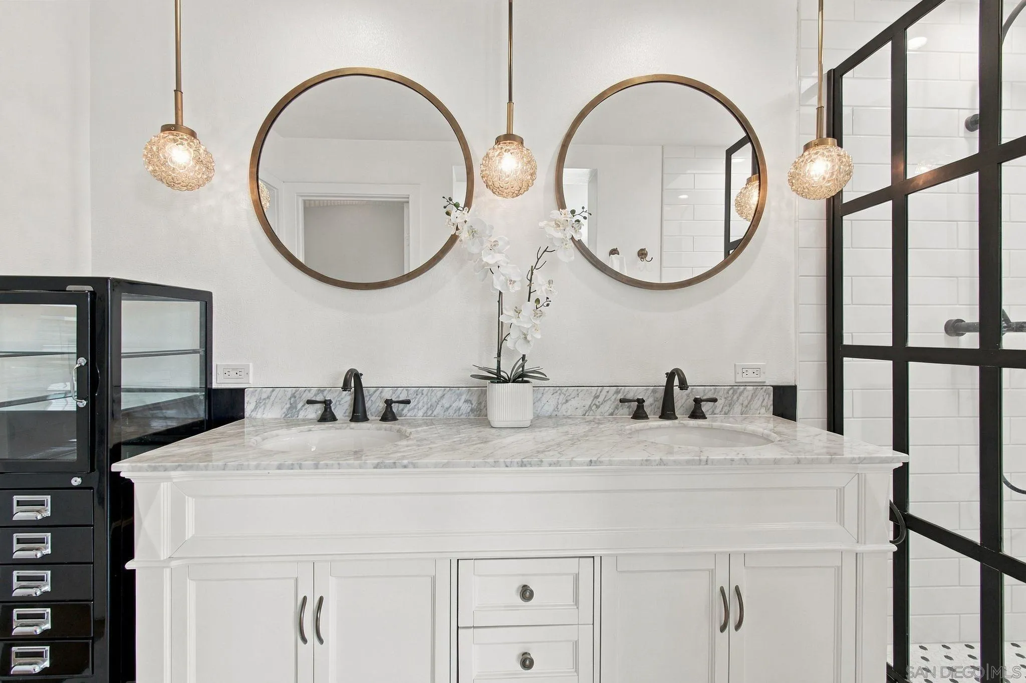 https://cdn.realtyfeed.com/cdn/127/260023403/a068e597033da4abc5b0707f962e0b09.webp