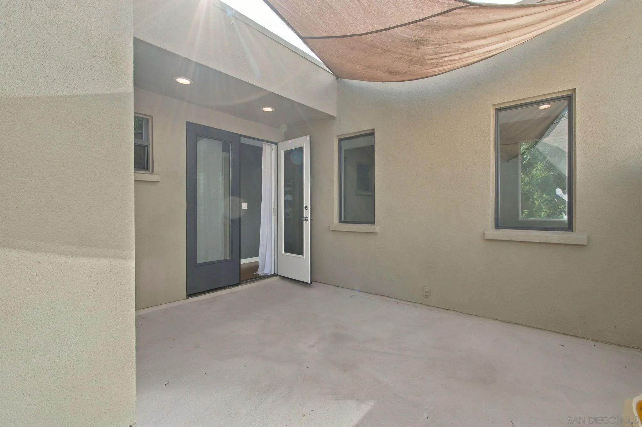 https://cdn.realtyfeed.com/cdn/127/260023403/ada548f8bea78eab1c01b23b9c945d05.webp
