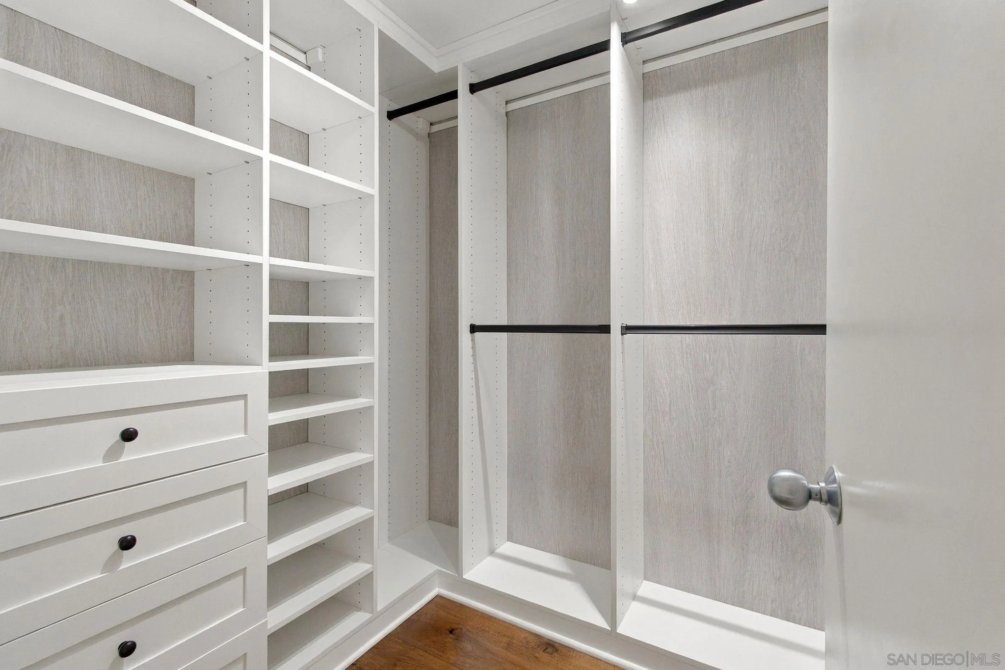 https://cdn.realtyfeed.com/cdn/127/260023403/ae080e03e1345eda2a528739872ff78e.webp