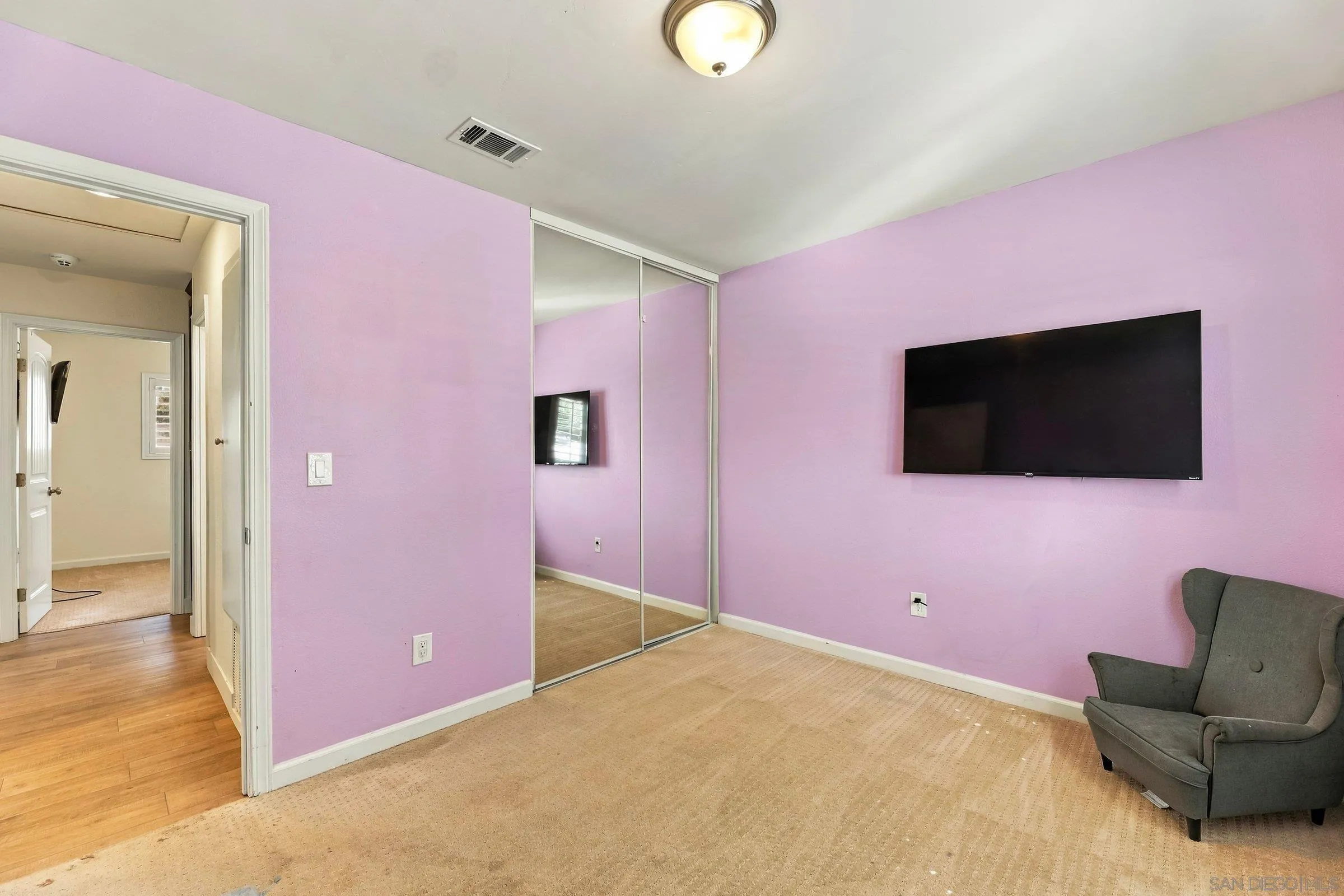https://cdn.realtyfeed.com/cdn/127/260023405/064308ba4c0a9279a85096b7eb14accf.webp