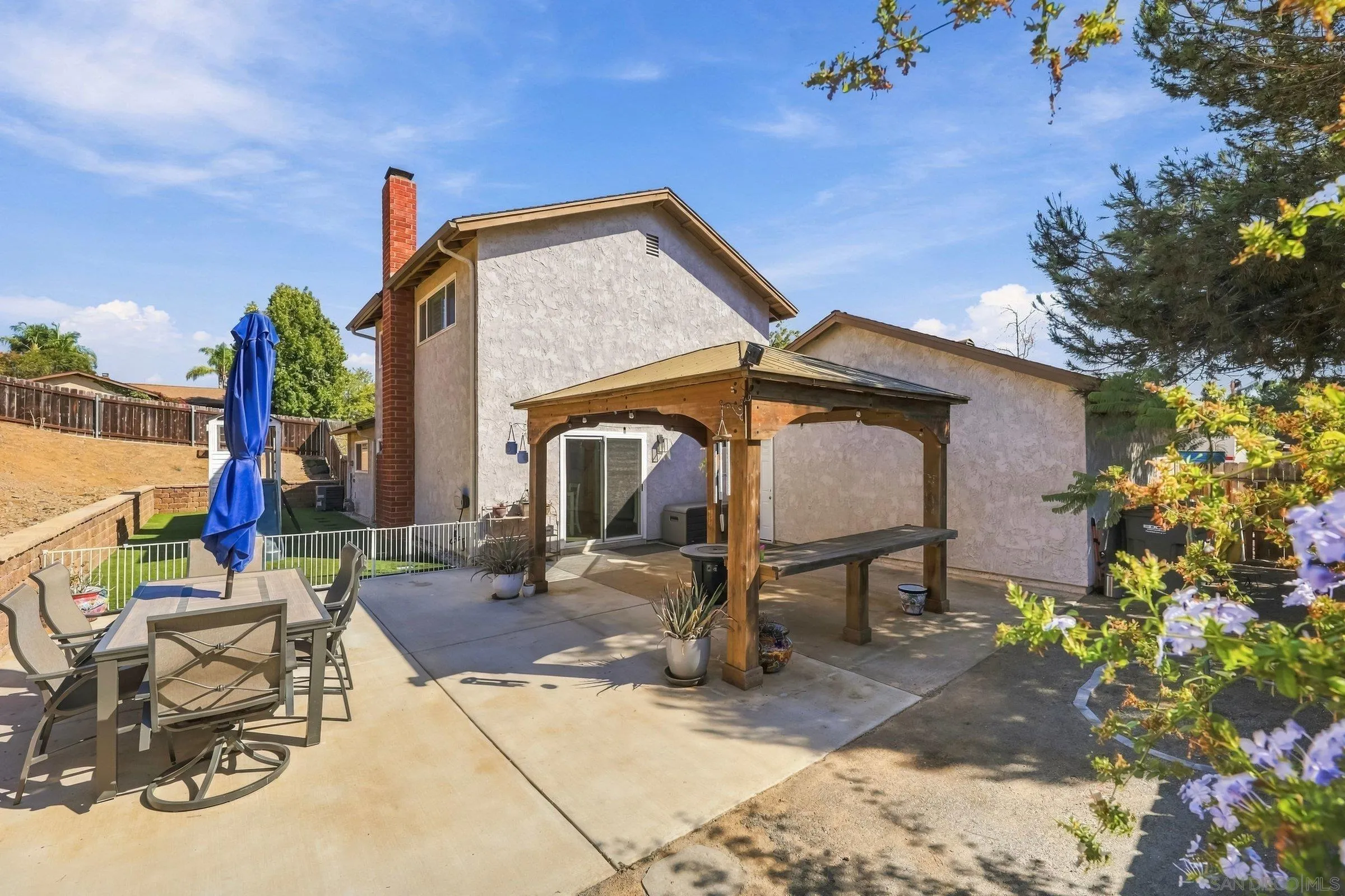 https://cdn.realtyfeed.com/cdn/127/260023405/0a9668d56d21e1372188196c11773612.webp