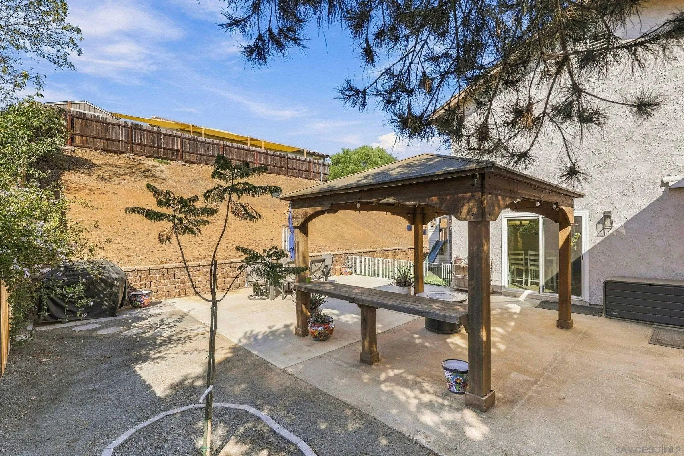 https://cdn.realtyfeed.com/cdn/127/260023405/c3ff07409ab56d4772f12d552e24c89b.webp