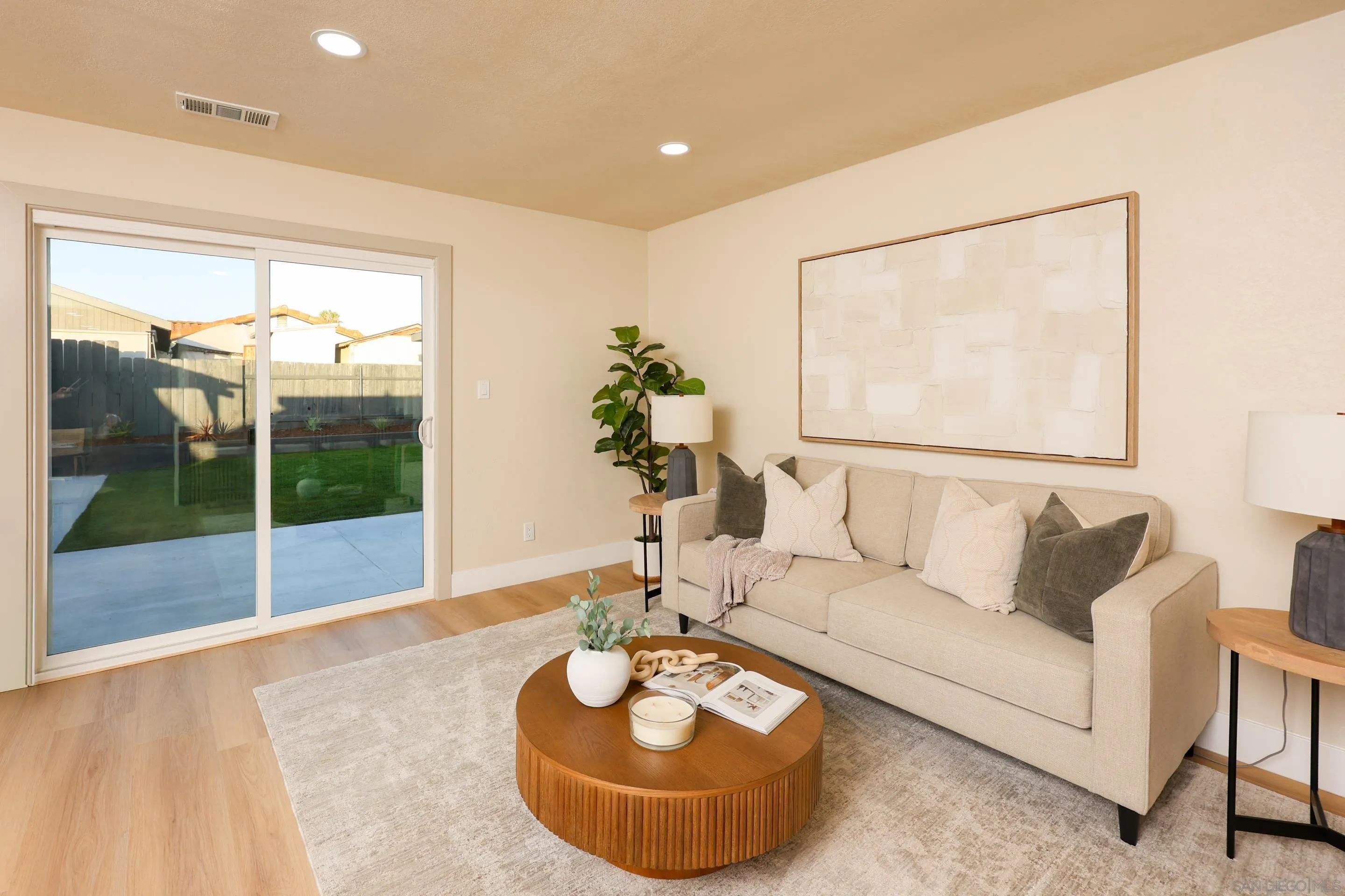 https://cdn.realtyfeed.com/cdn/127/260023406/065a24e5d2307556e87f3ad49d06c384.webp