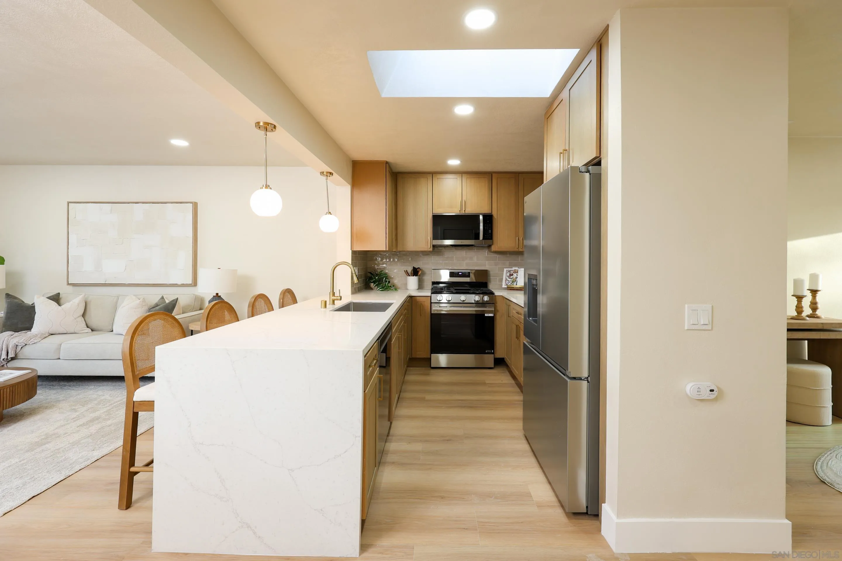 https://cdn.realtyfeed.com/cdn/127/260023406/d1e13c84a681e3fef9a3969d25f793ca.webp