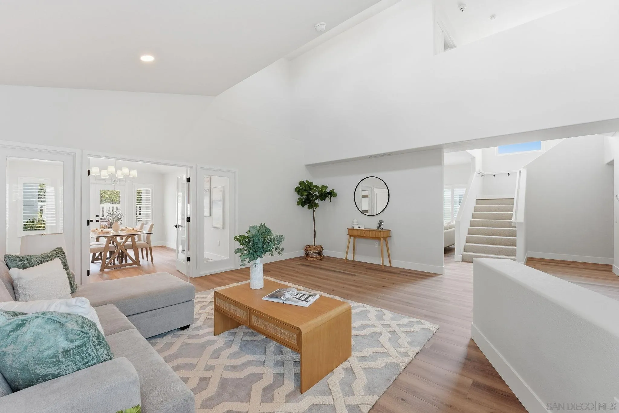 https://cdn.realtyfeed.com/cdn/127/260023408/0d070d9a4222ad045f3452005d8cefc5.webp