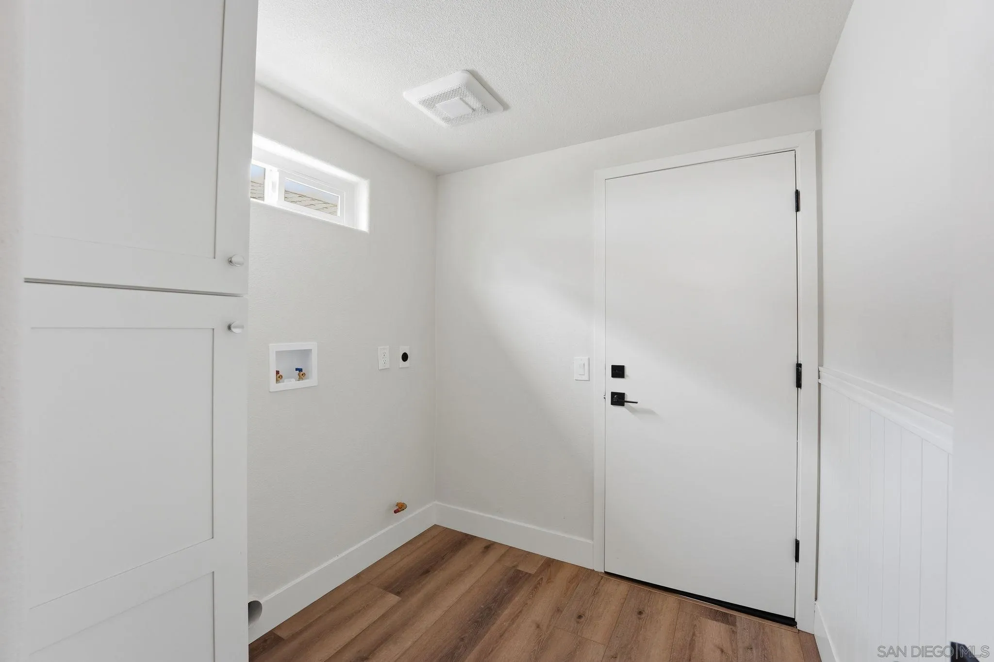 https://cdn.realtyfeed.com/cdn/127/260023408/226632fb1fbb7a14e7649f0016d64854.webp
