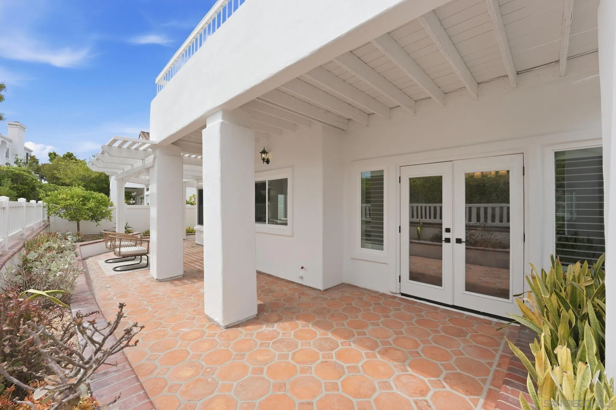 https://cdn.realtyfeed.com/cdn/127/260023408/58b5ad1df0b0e54aa64699768d6b8f2c.webp