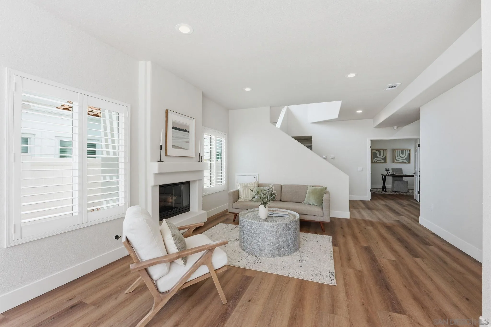 https://cdn.realtyfeed.com/cdn/127/260023408/9693f25d37af1fd476a7431c34b752a5.webp