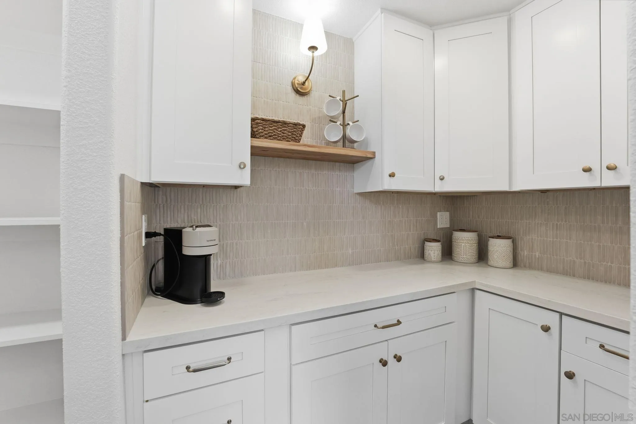 https://cdn.realtyfeed.com/cdn/127/260023408/9b9c020197d802d197ef7dd7e6532047.webp