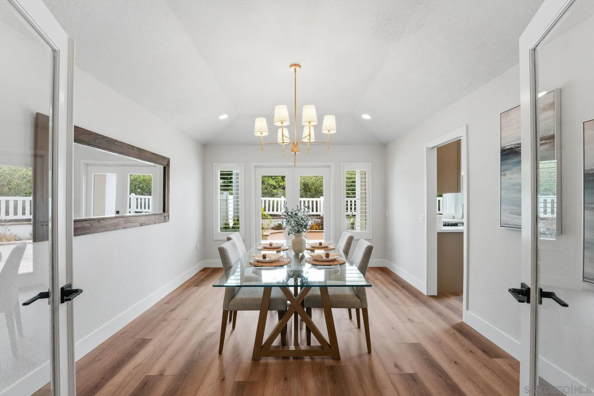 https://cdn.realtyfeed.com/cdn/127/260023408/b8c831f774c85486bbbfa901219b06aa.webp