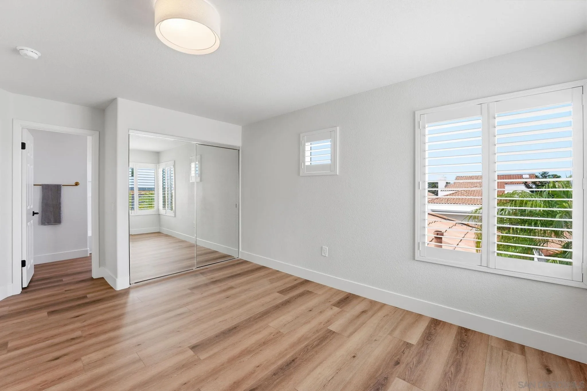 https://cdn.realtyfeed.com/cdn/127/260023408/d8712208664da5a5ba4d48de72f56fc8.webp