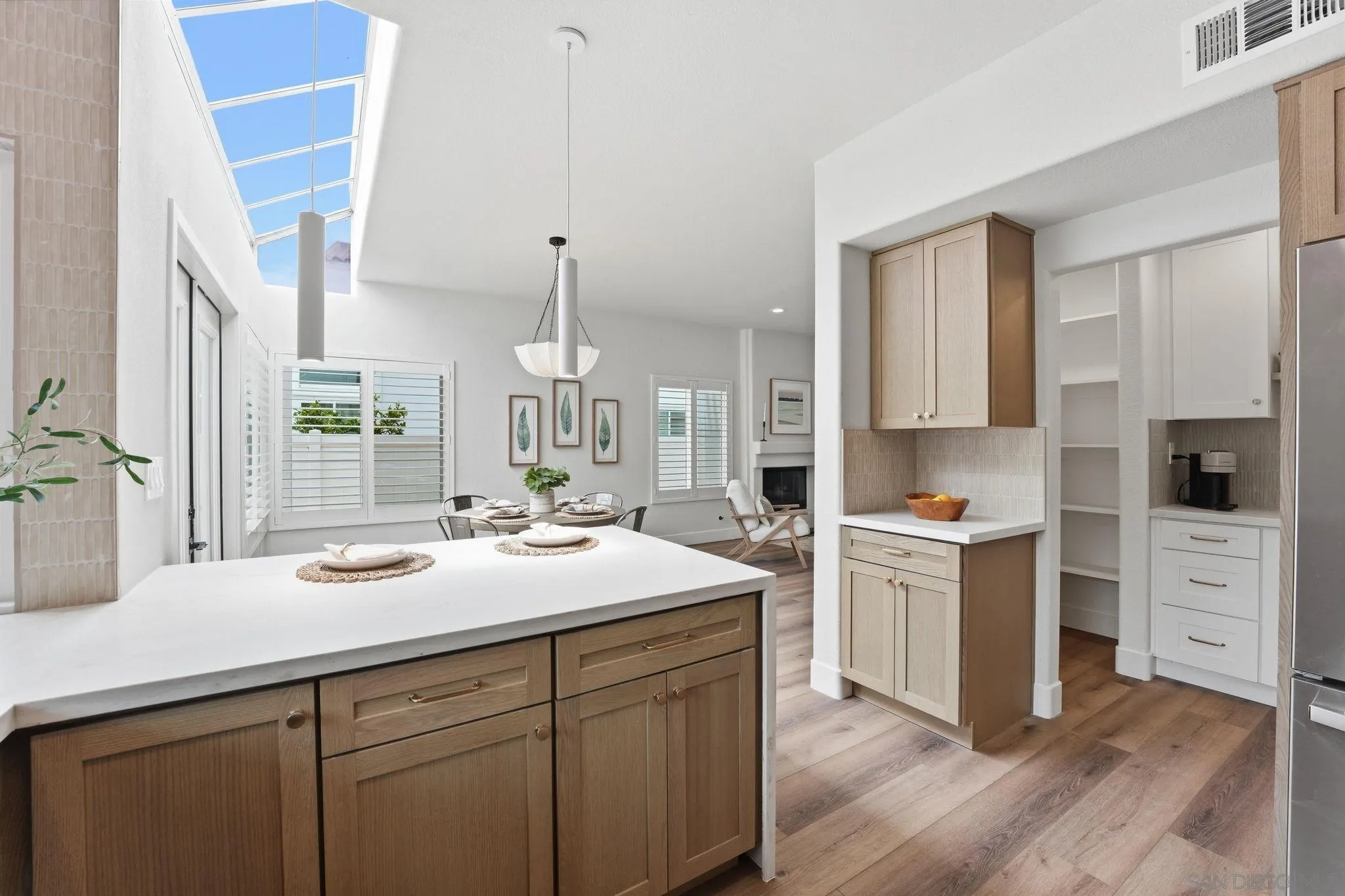https://cdn.realtyfeed.com/cdn/127/260023408/d9248d4662bc4d929f8025f20e3ba290.webp