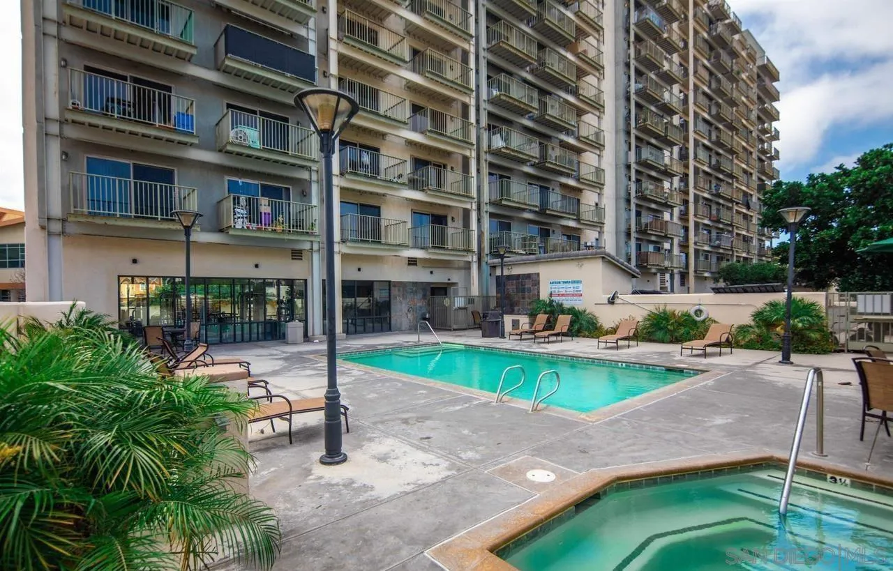 https://cdn.realtyfeed.com/cdn/127/260023411/e326564cc28dfa19c6903414a3d8f2c1.webp