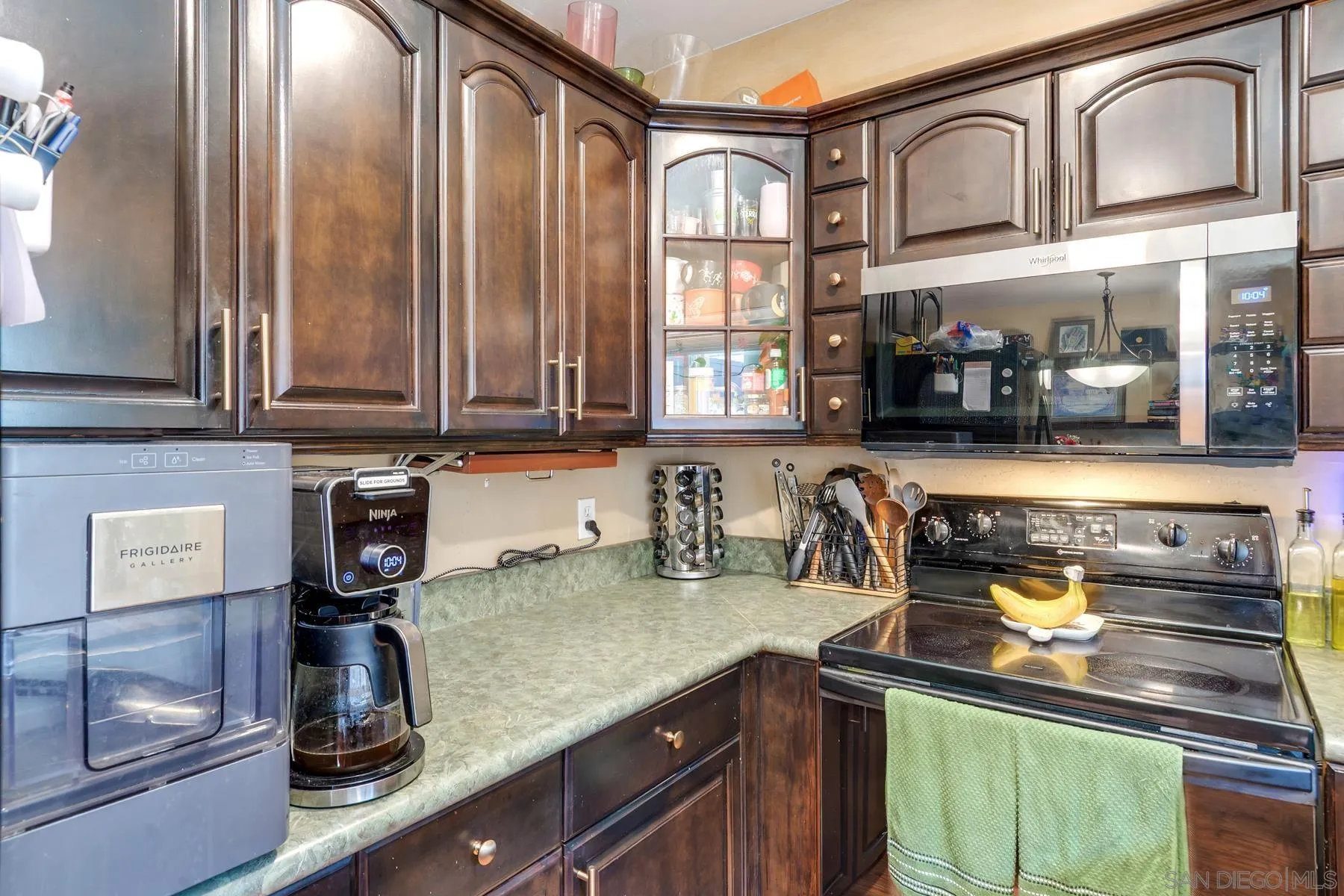 https://cdn.realtyfeed.com/cdn/127/260023412/158e57c75aabcda1482a945fae817512.webp