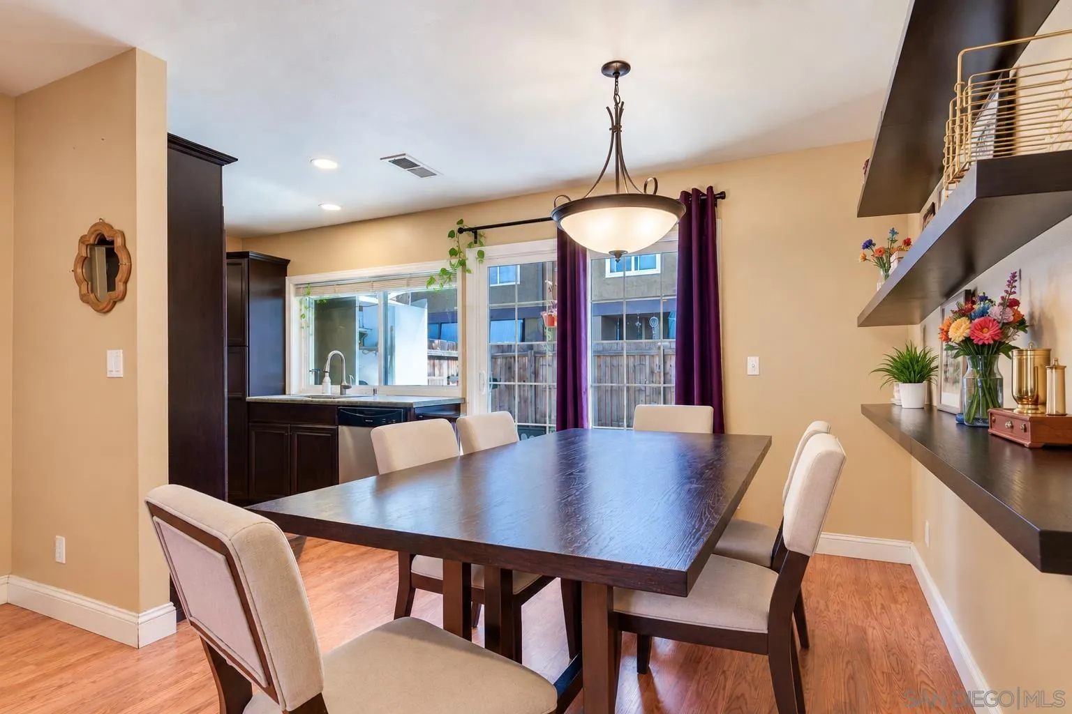 https://cdn.realtyfeed.com/cdn/127/260023412/5ed9d7a93b594ee87e235c21a888094f.webp