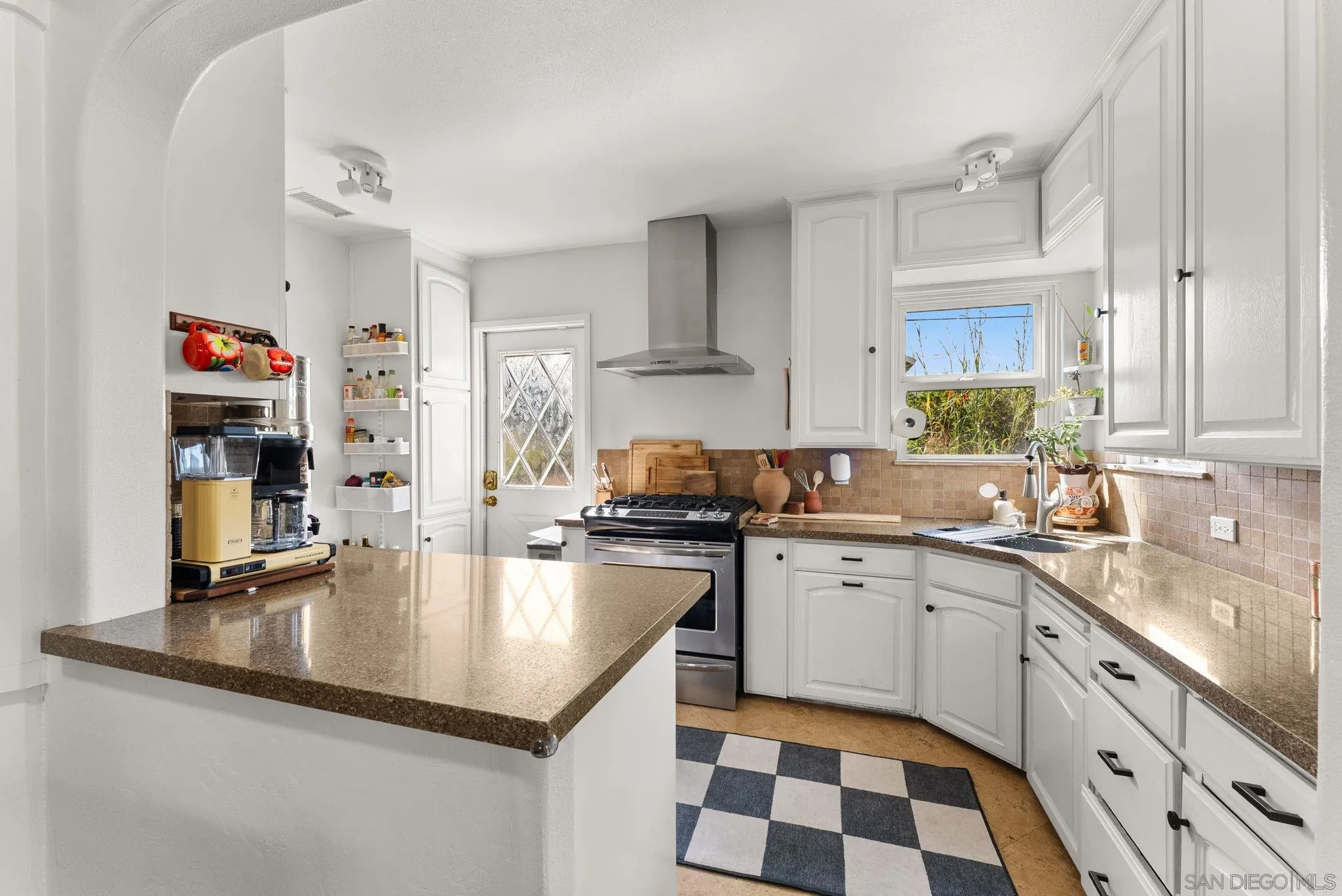 https://cdn.realtyfeed.com/cdn/127/260023415/146f6e722b61cd4193791218d94cfb1a.webp