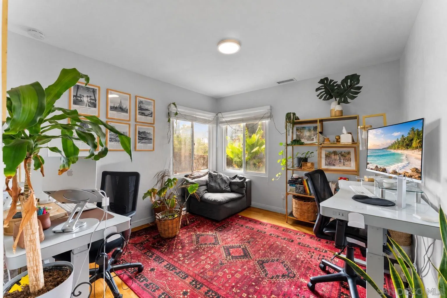 https://cdn.realtyfeed.com/cdn/127/260023415/88fc1db618a25bdad0429a23a221395d.webp