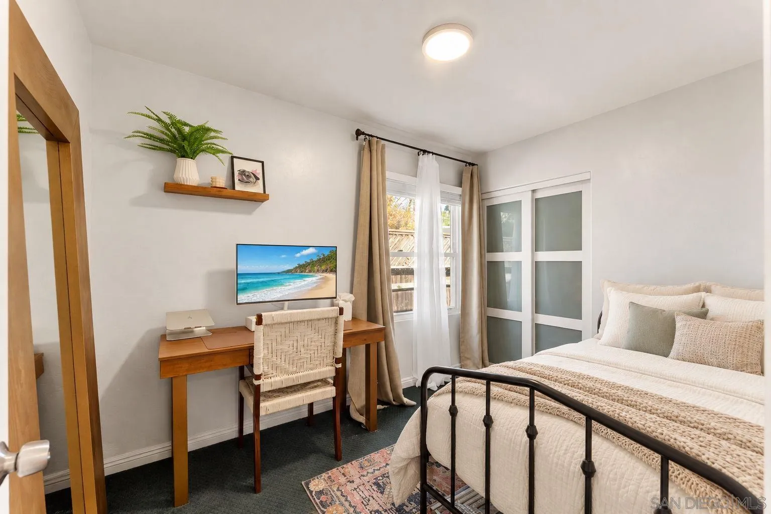 https://cdn.realtyfeed.com/cdn/127/260023415/a8b46defd7a105ddb7177ecac2e376b8.webp