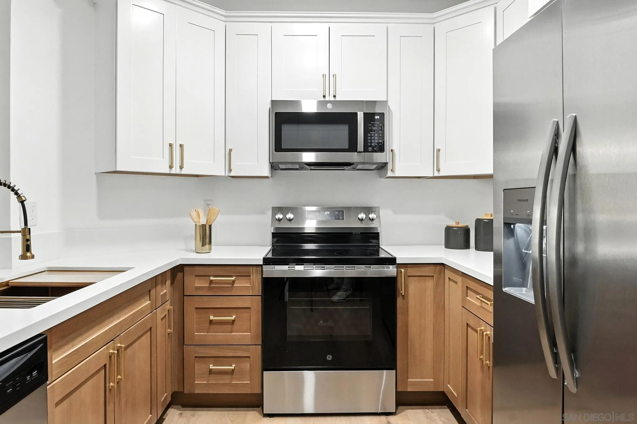 5875 Friars Unit 4307, San Diego, CA 92110 - Main photo, San Diego, CA