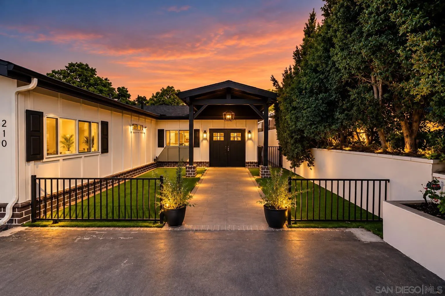 210 S Orange Ave, Fallbrook, CA 92028 - Photo 3 of 38, Fallbrook, CA