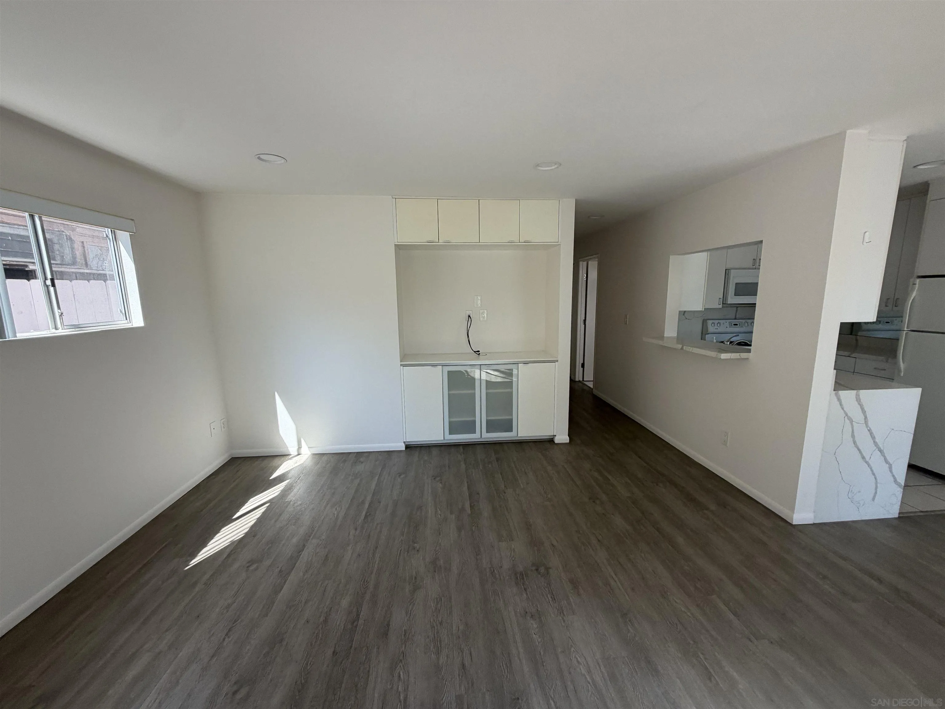 1112 Thomas Avenue, San Diego, CA 92109, photo 6
