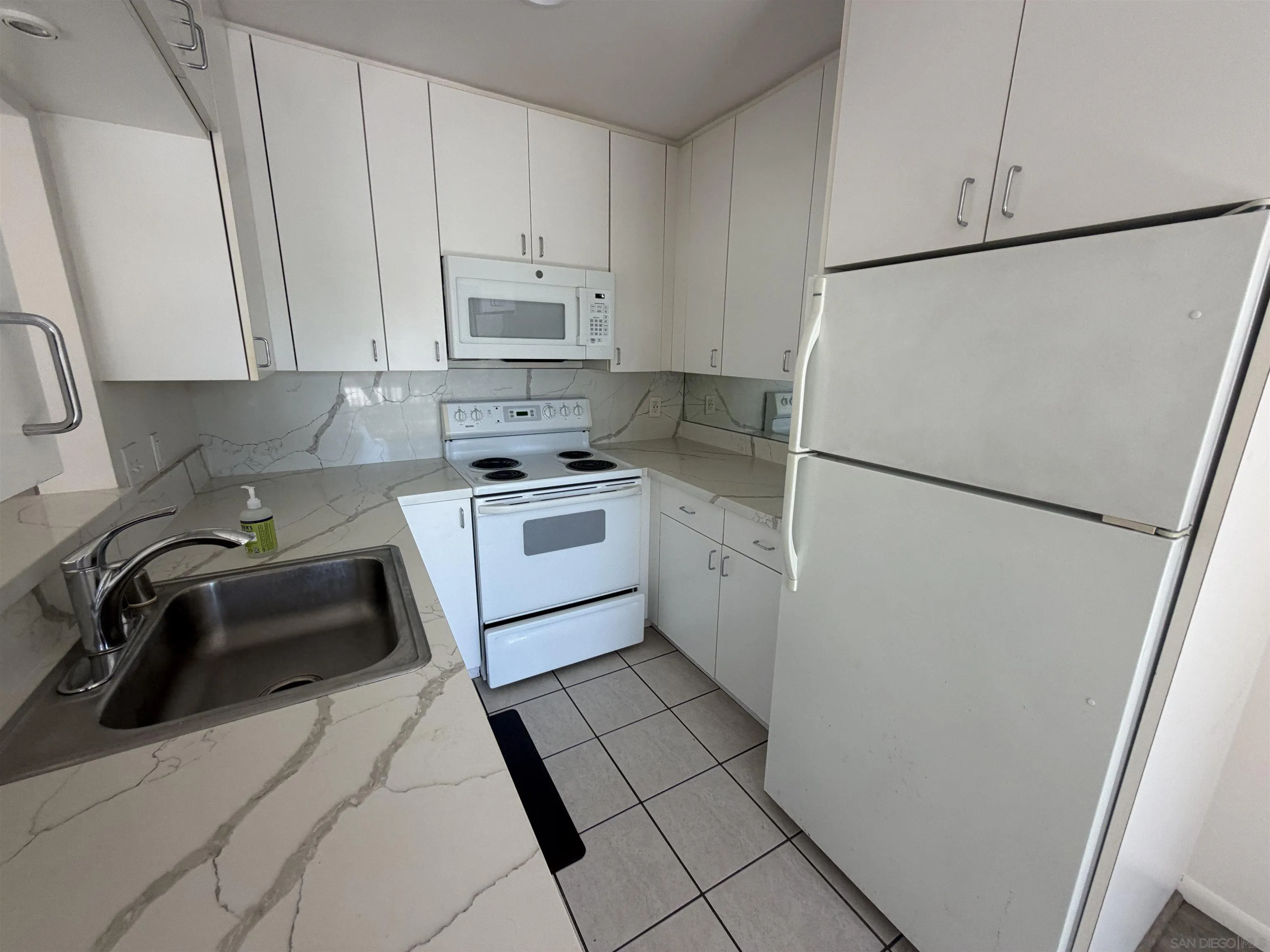 1112 Thomas Avenue, San Diego, CA 92109, photo 11