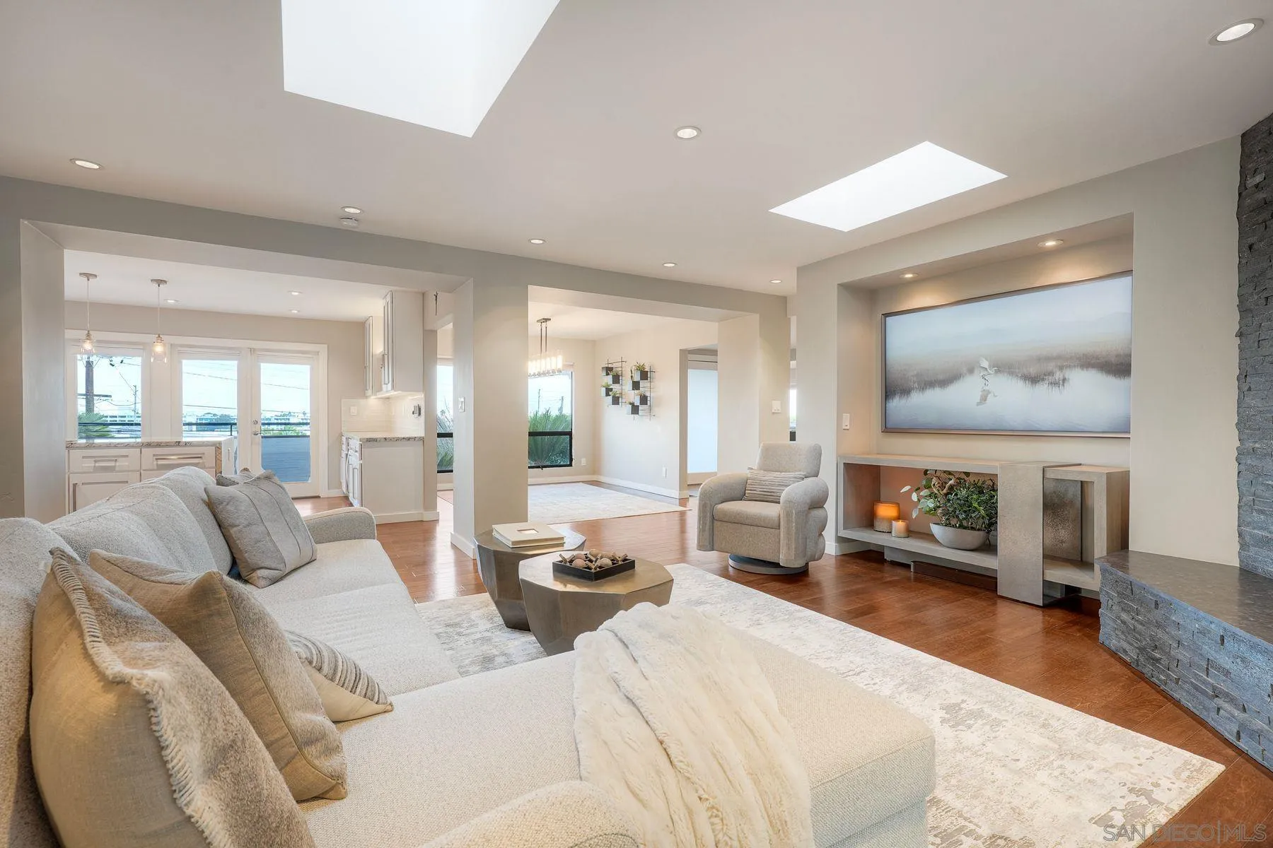 https://cdn.realtyfeed.com/cdn/127/260023424/05e4b87e0d4a5dbb40a6237142823bde.webp