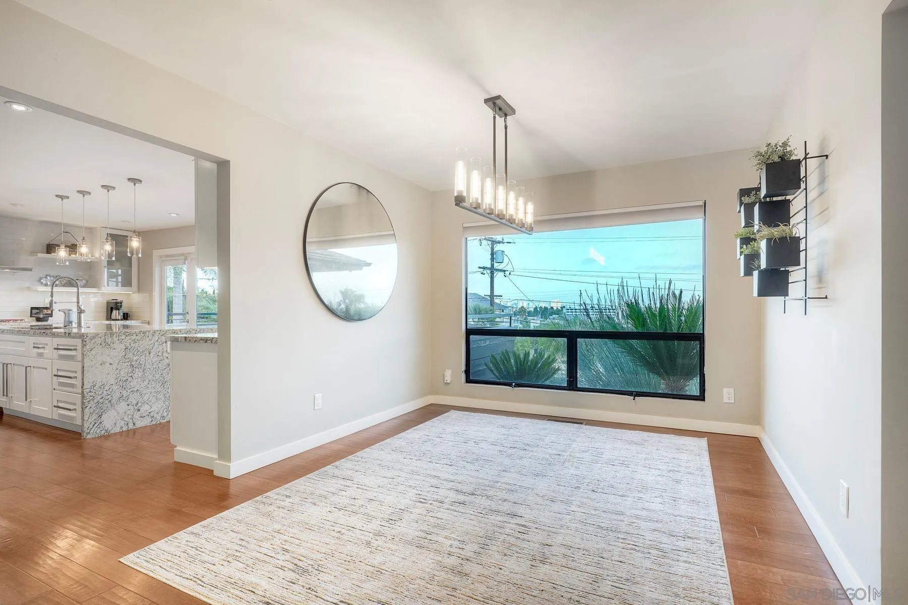 https://cdn.realtyfeed.com/cdn/127/260023424/3eb886f1204cac2f9e56335c0aacc46f.webp