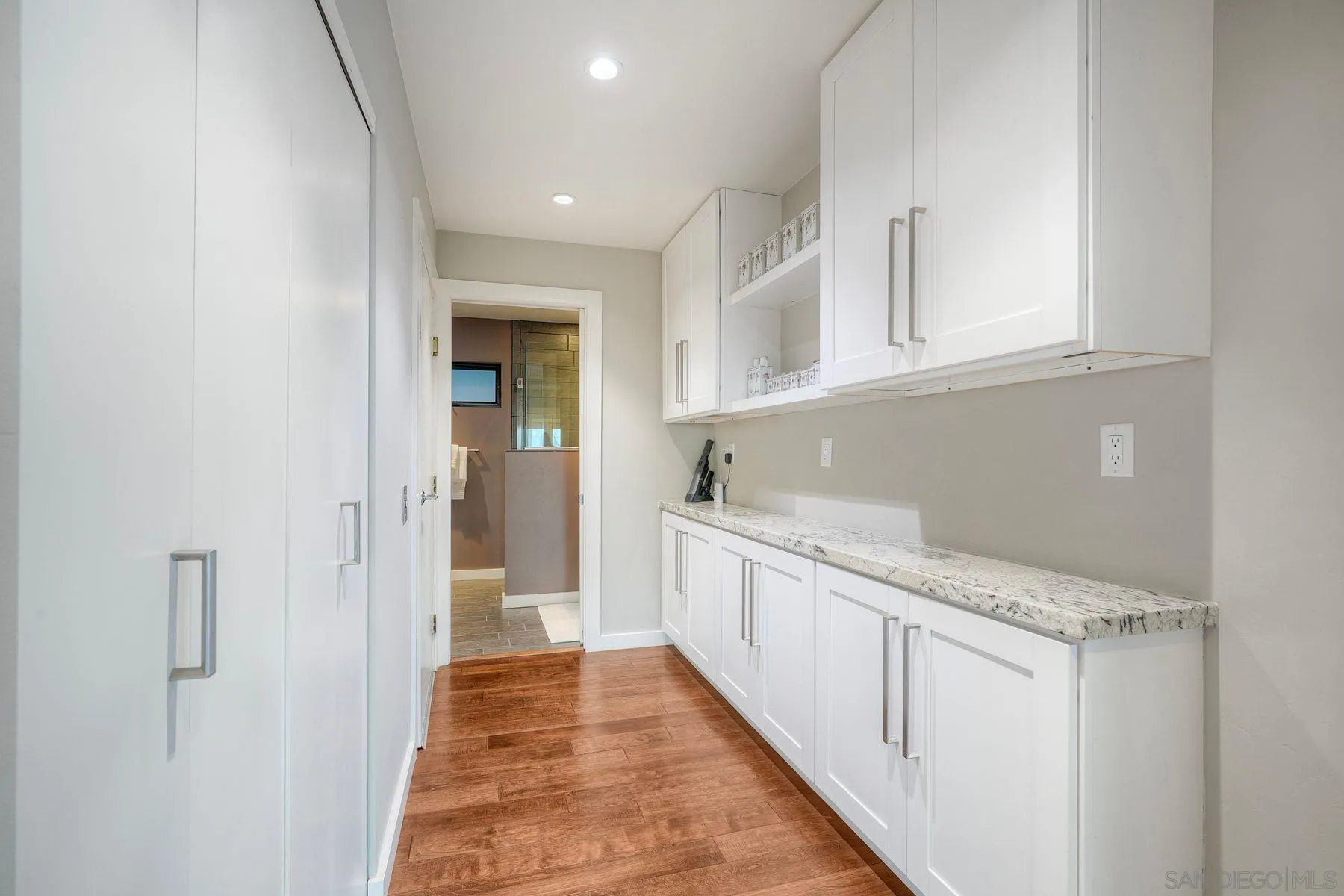 https://cdn.realtyfeed.com/cdn/127/260023424/5d8e7d2c76501024b07c020269615dd4.webp