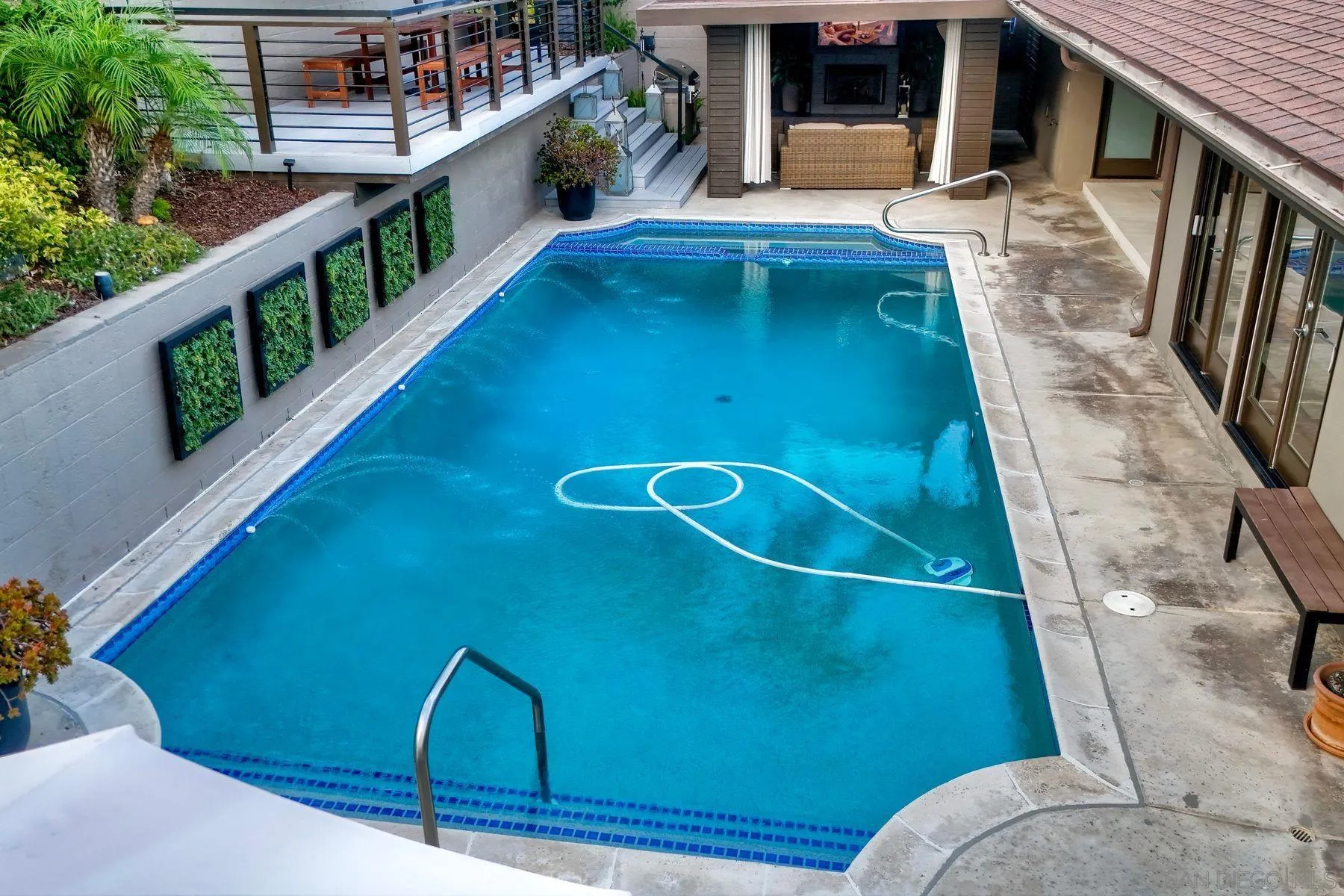 https://cdn.realtyfeed.com/cdn/127/260023424/68869fca9ae526aeb122f1ad48787845.webp