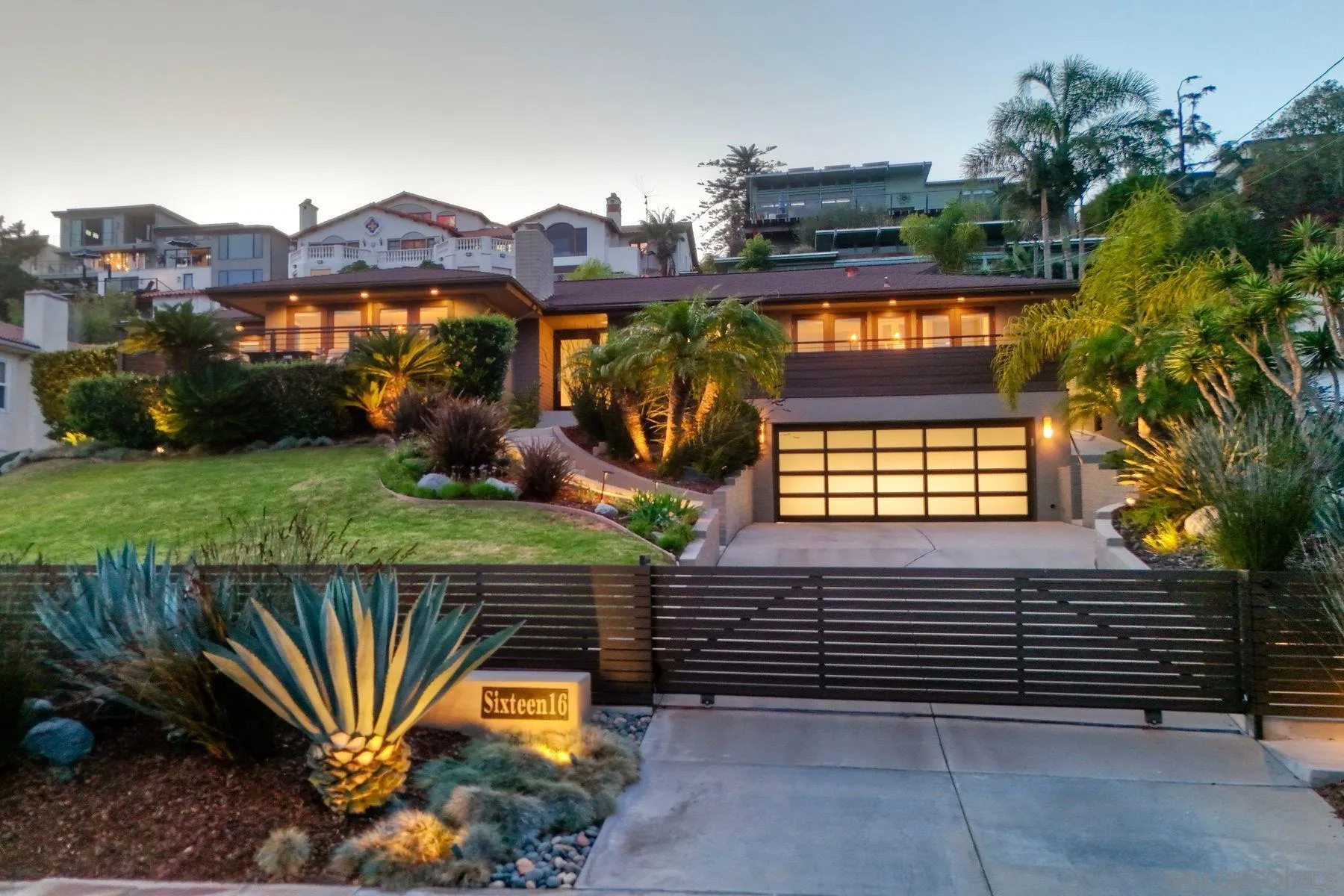 https://cdn.realtyfeed.com/cdn/127/260023424/6d1dc1efc48e8de869a96fa99365e3cd.webp