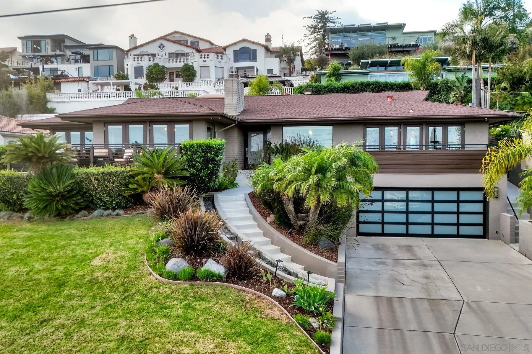 https://cdn.realtyfeed.com/cdn/127/260023424/870876fb20ebb6fcb9f41a209add26ea.webp