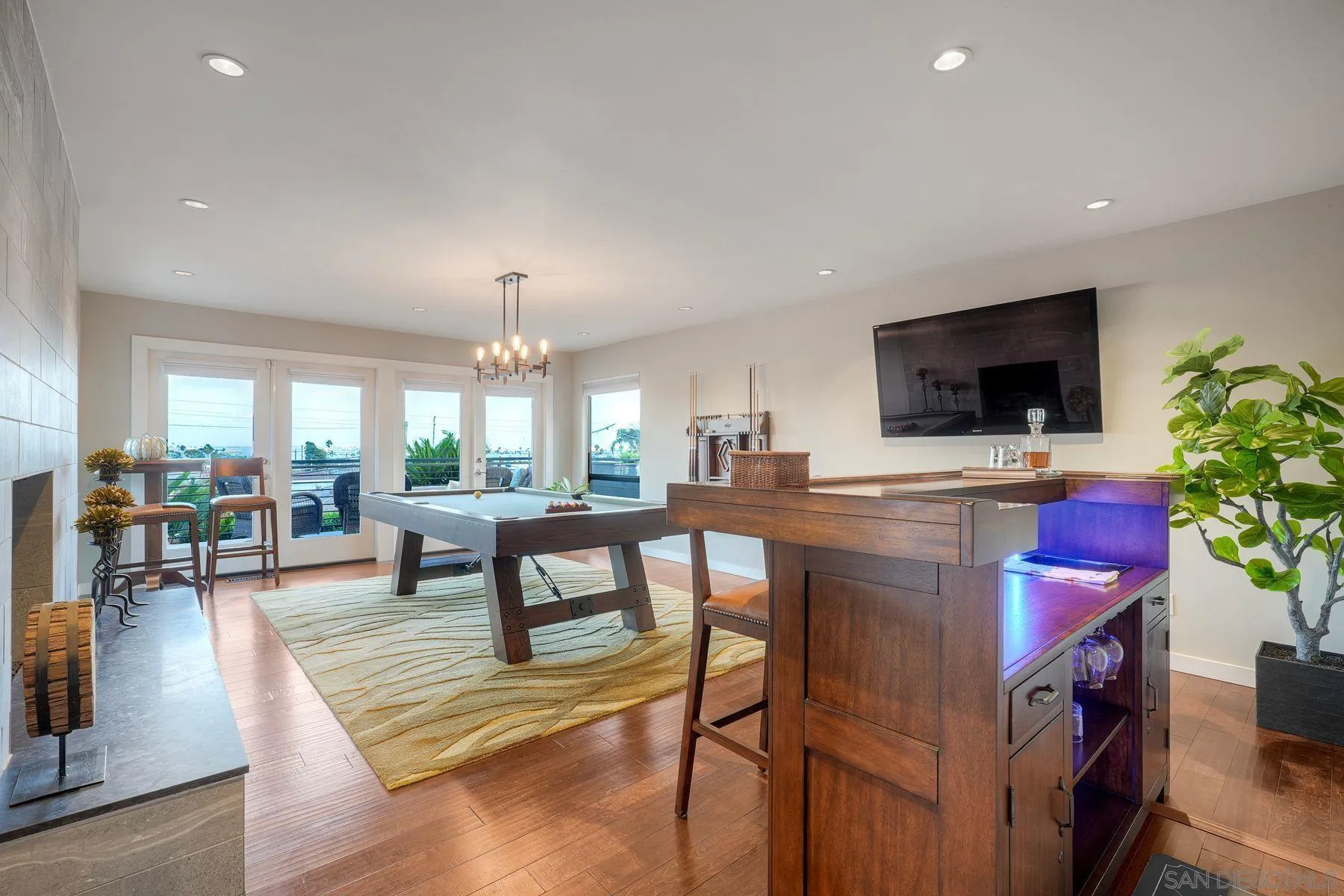 https://cdn.realtyfeed.com/cdn/127/260023424/93eef1d4f9125decf0a1ce2d24261d96.webp