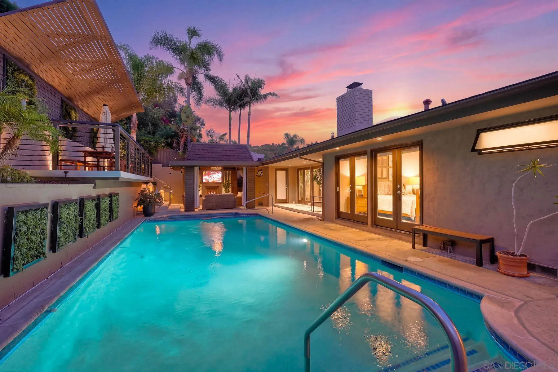 https://cdn.realtyfeed.com/cdn/127/260023424/943750f2115cc40696d8710bb0bb2cf2.webp