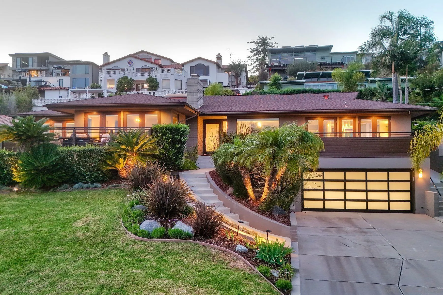 https://cdn.realtyfeed.com/cdn/127/260023424/9bd0e03d320b6df9bb0af90deeb046e7.webp