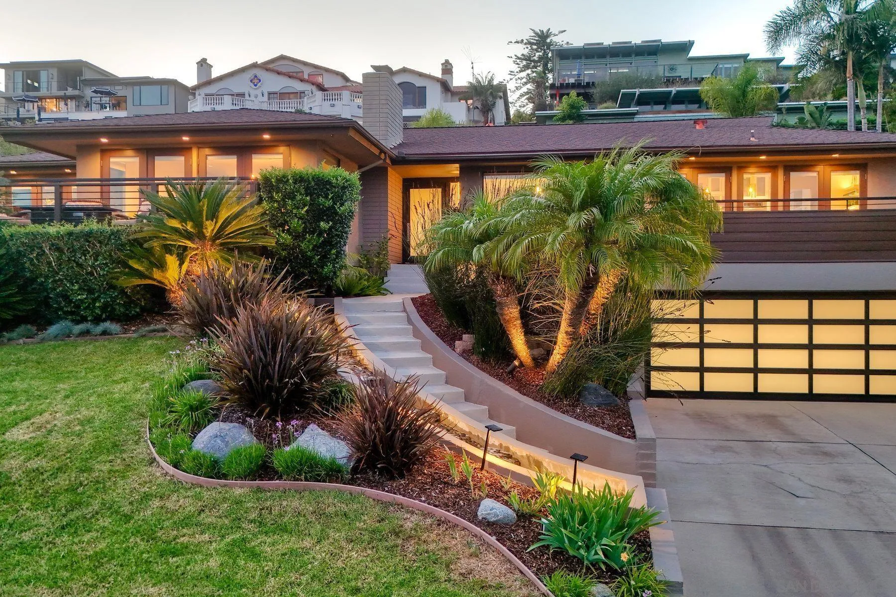 https://cdn.realtyfeed.com/cdn/127/260023424/db811ee26d3a192188bc98fb59dbc56e.webp