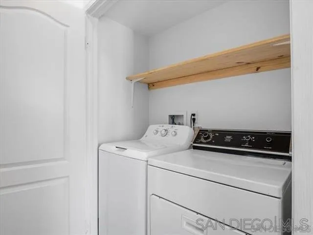 https://cdn.realtyfeed.com/cdn/127/260023425/37589409b4ac9d39227a00bb54ac7eaa.webp