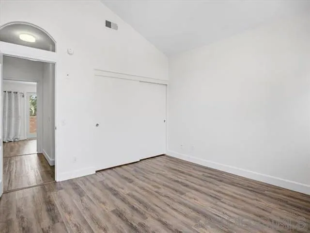 https://cdn.realtyfeed.com/cdn/127/260023425/5aae480d9414479878e20630b86f0597.webp