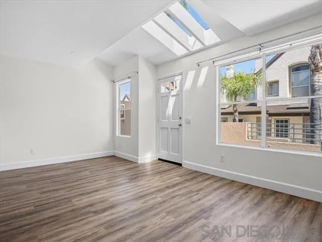 https://cdn.realtyfeed.com/cdn/127/260023425/8006e973a304781af88e5e24d3ebe4a9.webp
