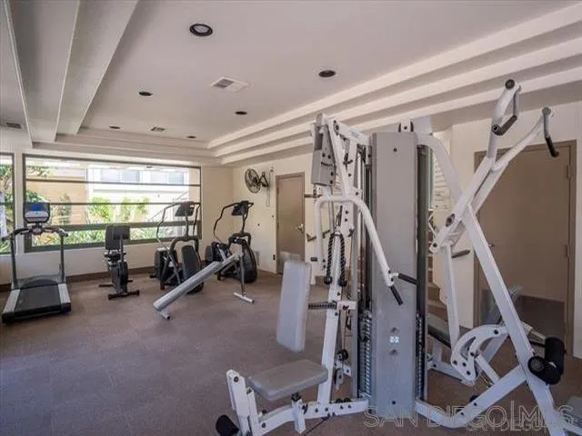 https://cdn.realtyfeed.com/cdn/127/260023425/925cc5c2c969fe534cb49b8e3a7c576c.webp