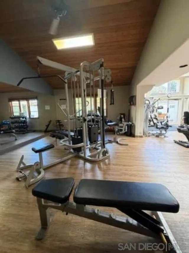 https://cdn.realtyfeed.com/cdn/127/260023426/1ce6d48d0c54ed31a4d3969ef853650d.webp