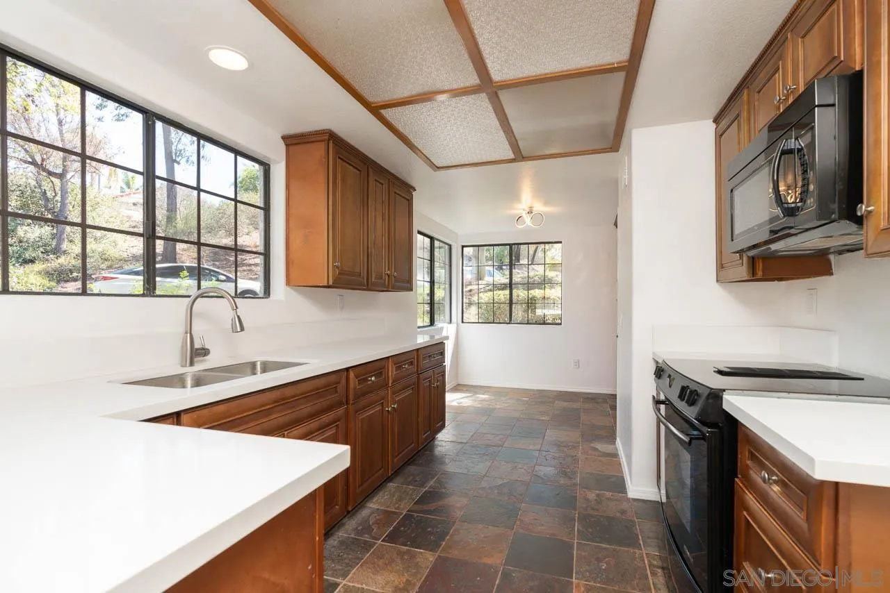 https://cdn.realtyfeed.com/cdn/127/260023426/6134eb6c67e0bcb1ab9b6fac1aff731b.webp