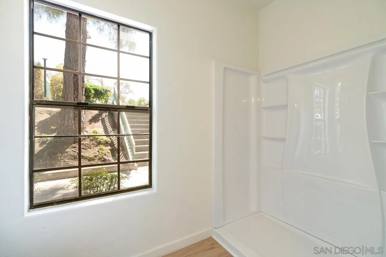 https://cdn.realtyfeed.com/cdn/127/260023426/9e3f5bc86dd6930ae3f5e7732f921808.webp