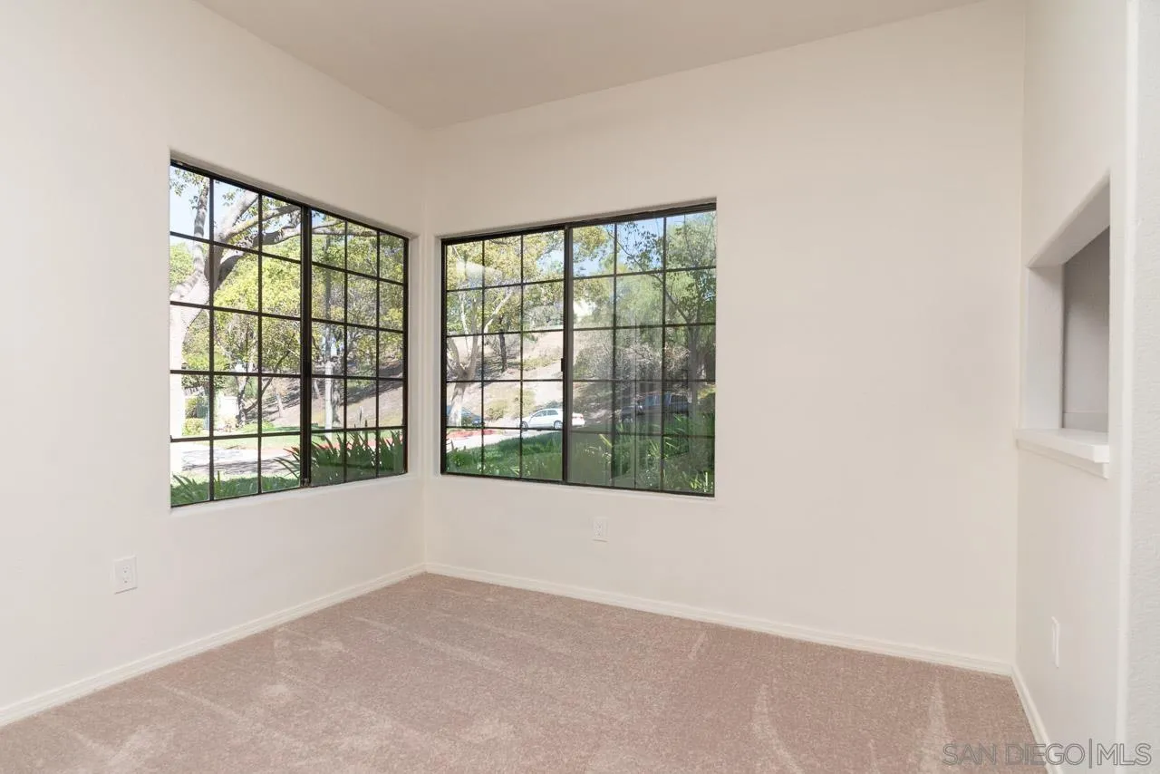 https://cdn.realtyfeed.com/cdn/127/260023426/c003021f9f57ce7d3e621482cd28a5e6.webp